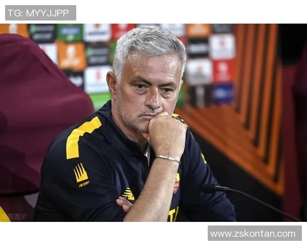 足球明星退役后转型教练之路探索与挑战解析 足球明星退役后转型教练之路探索与挑战解析