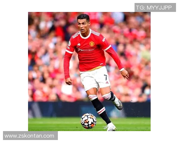 足球场上的传奇巨星C罗的辉煌历程与不屈精神